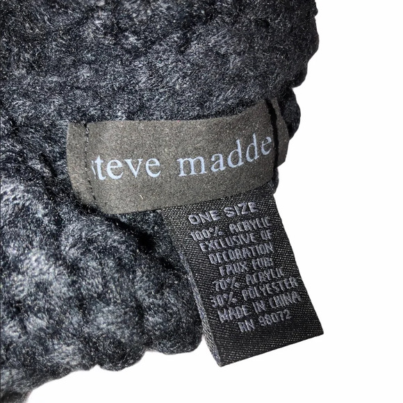 Steve Madden one size black knit faux fur beanie - Picture 6 of 6